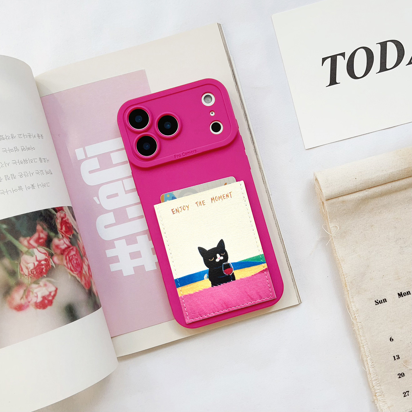 ins红酒猫咪皮质带卡包手机壳收纳证件iPhone17promax精孔防摔16promax独立装卡苹果17pro插卡套13/14/15旅游