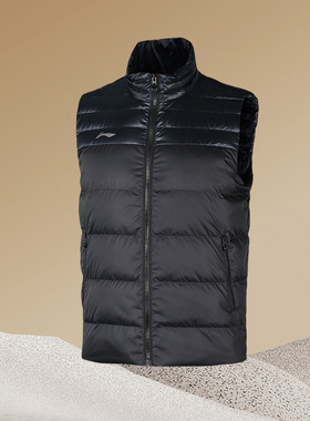 李宁正品男款冬季足球系列舒适常规时尚休闲运动羽绒马甲AMRM013