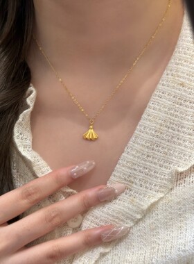 S925纯银镀18k金法式复古金色小裙摆项链女锁骨链轻奢风吊坠首饰