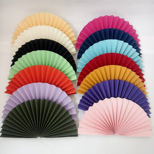 中式纸扇花折婚礼kt板布置