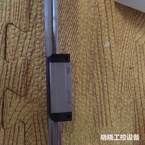 议价THKSHS15成色99新，AJC42171导轨型号，导轨白