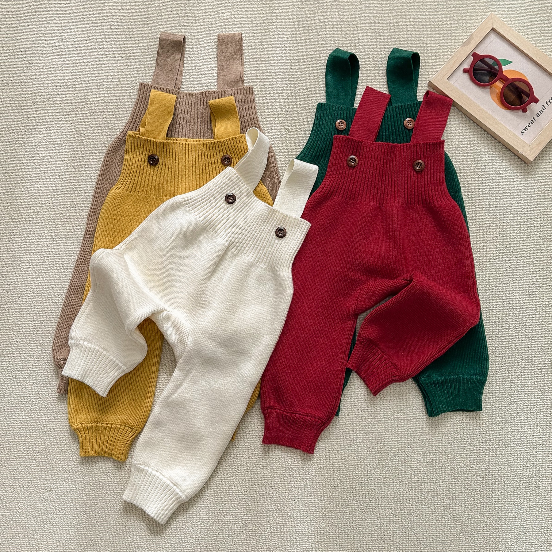 婴幼儿洋气毛线针织百搭背带裤