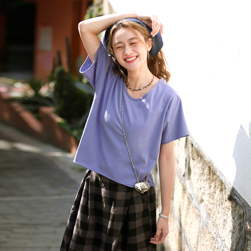 花吉紫色卷边V领纯棉短袖T恤女