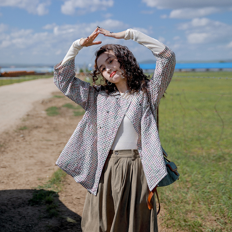 花吉B810格纹泡泡纱肌理感双排扣娃娃衬衫女2025新款秋格子衬衣