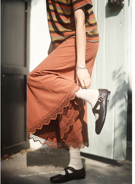 花吉Q513砖红色桃皮绒裙摆蕾丝花边鱼尾半身裙2025新款春中长裙