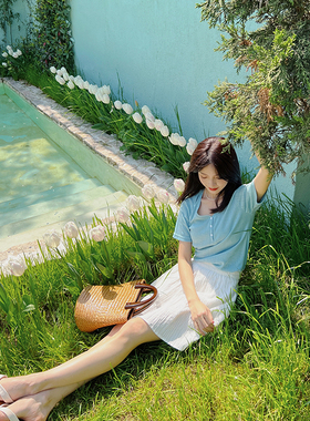 花吉B095绿色法式V领提花短袖针织T恤女2025年新款夏天薄款上衣