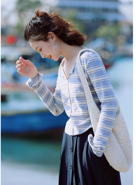 花吉C150米灰色半开领条纹修身T恤女2026新款春长袖横条纹上衣