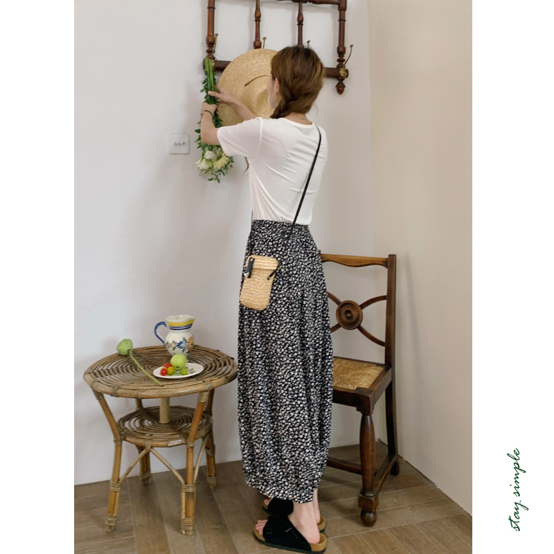 花吉K351黑色清凉垂坠九分碎花休闲裤女2025新款夏宽松遮肉灯笼裤