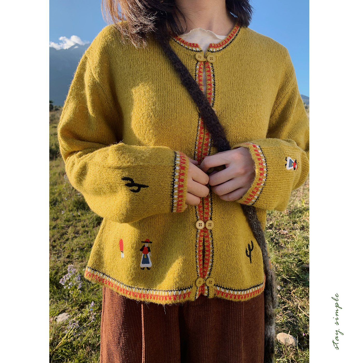 花吉黄色刺绣圆领针织开衫女