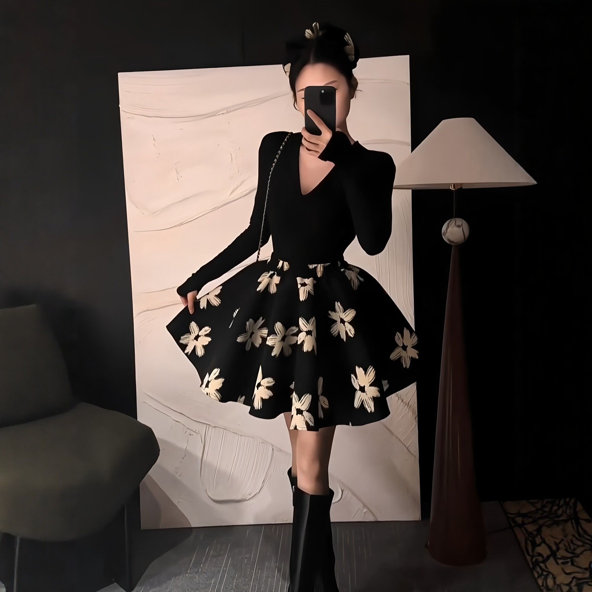 法式赫本风宽松高腰白花蓬蓬小黑裙女秋冬修身显瘦V领长袖T恤套装