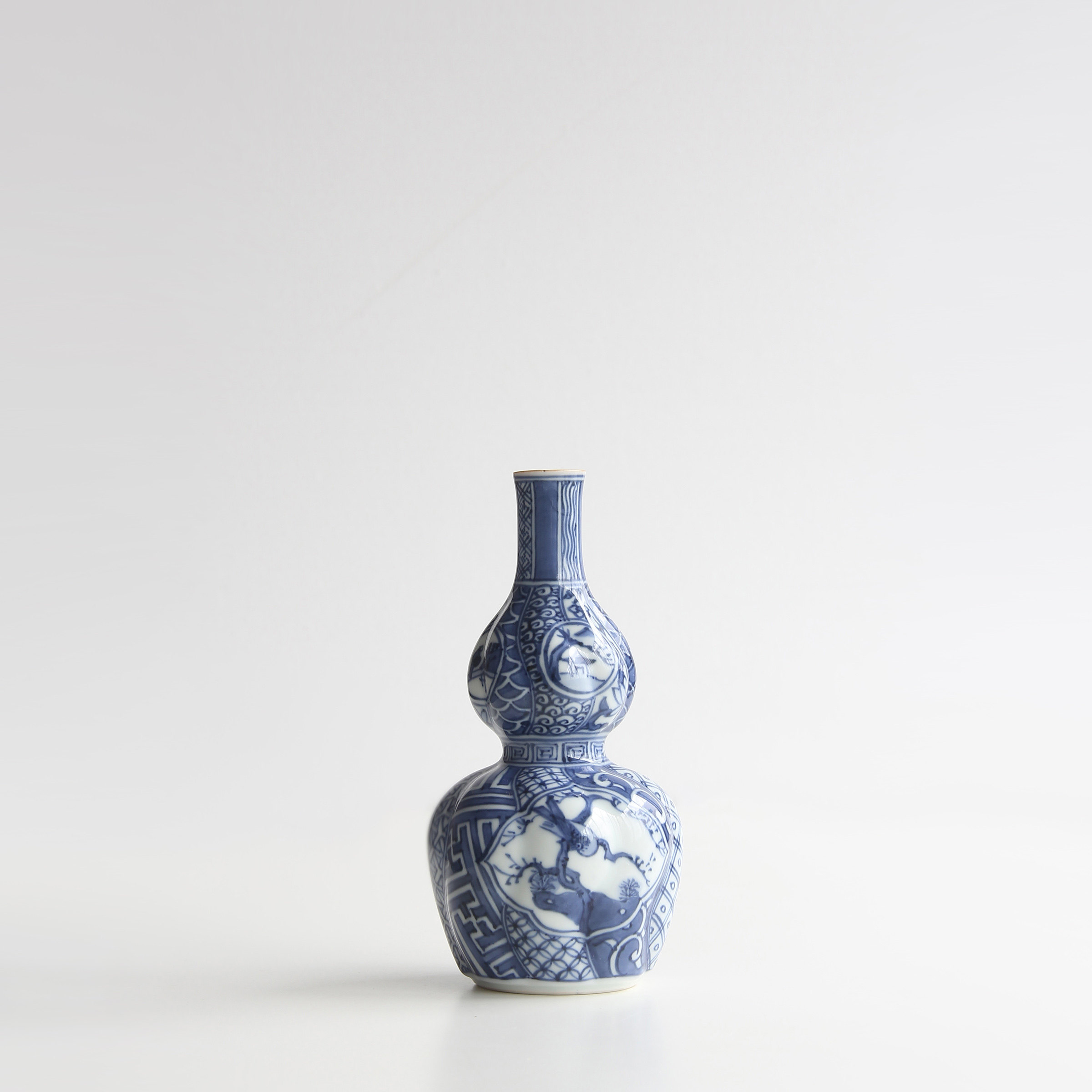 日本清水烧名家手绘青花祥瑞纹瓢形德利小花瓶日式插花器家居摆件