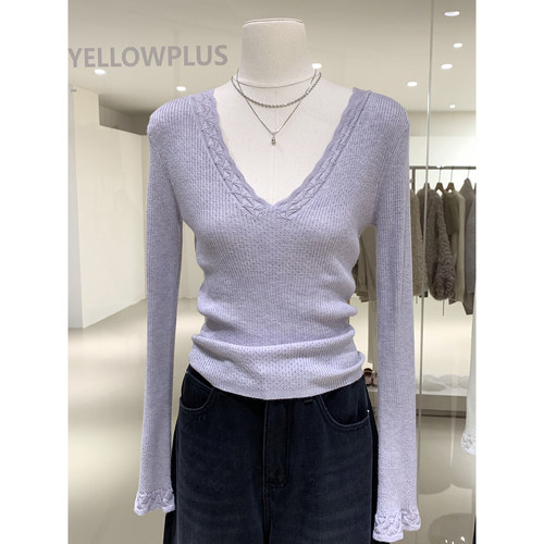 漂亮轻熟钩花V领针织衫女装