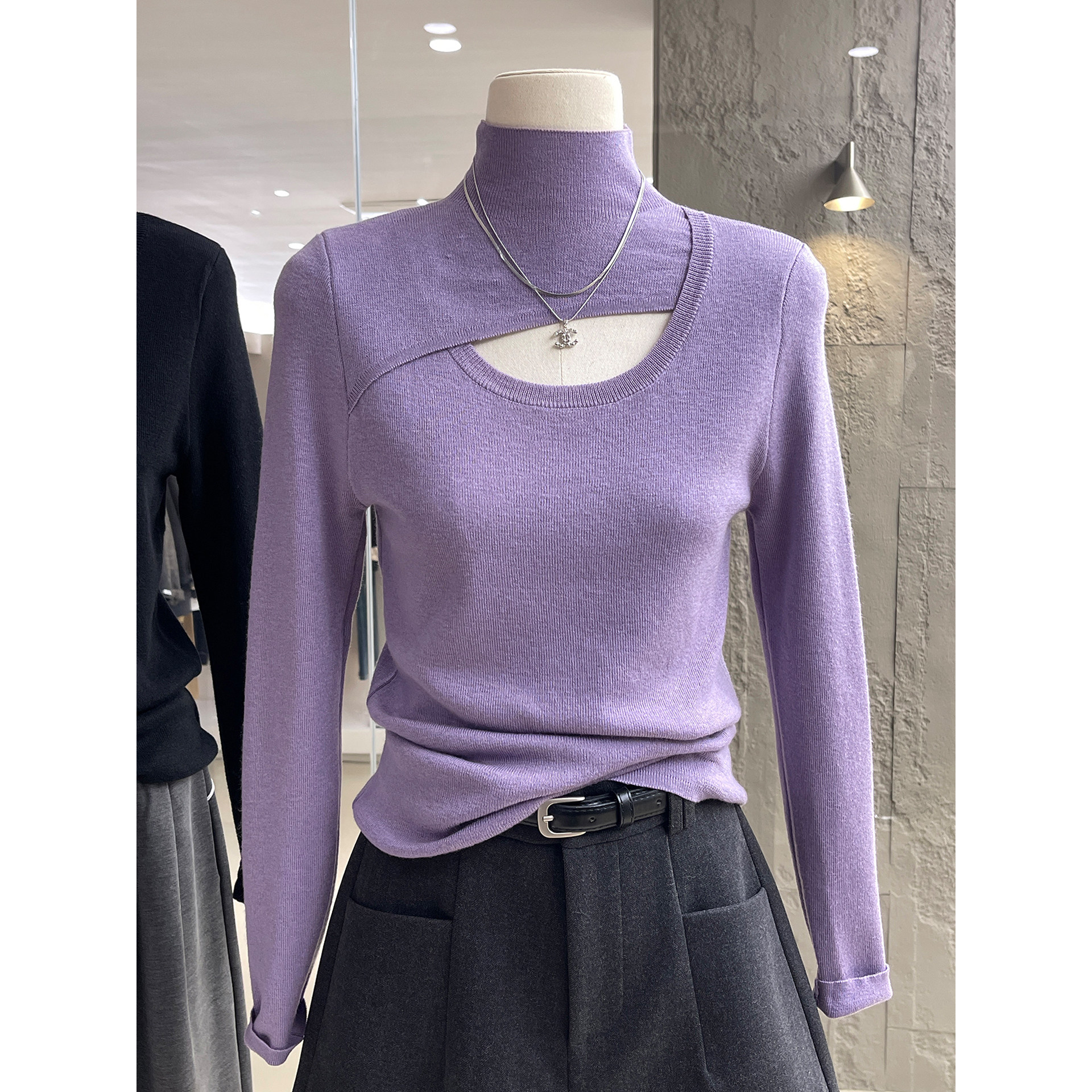 小心机镂空设计半高领长袖针织衫