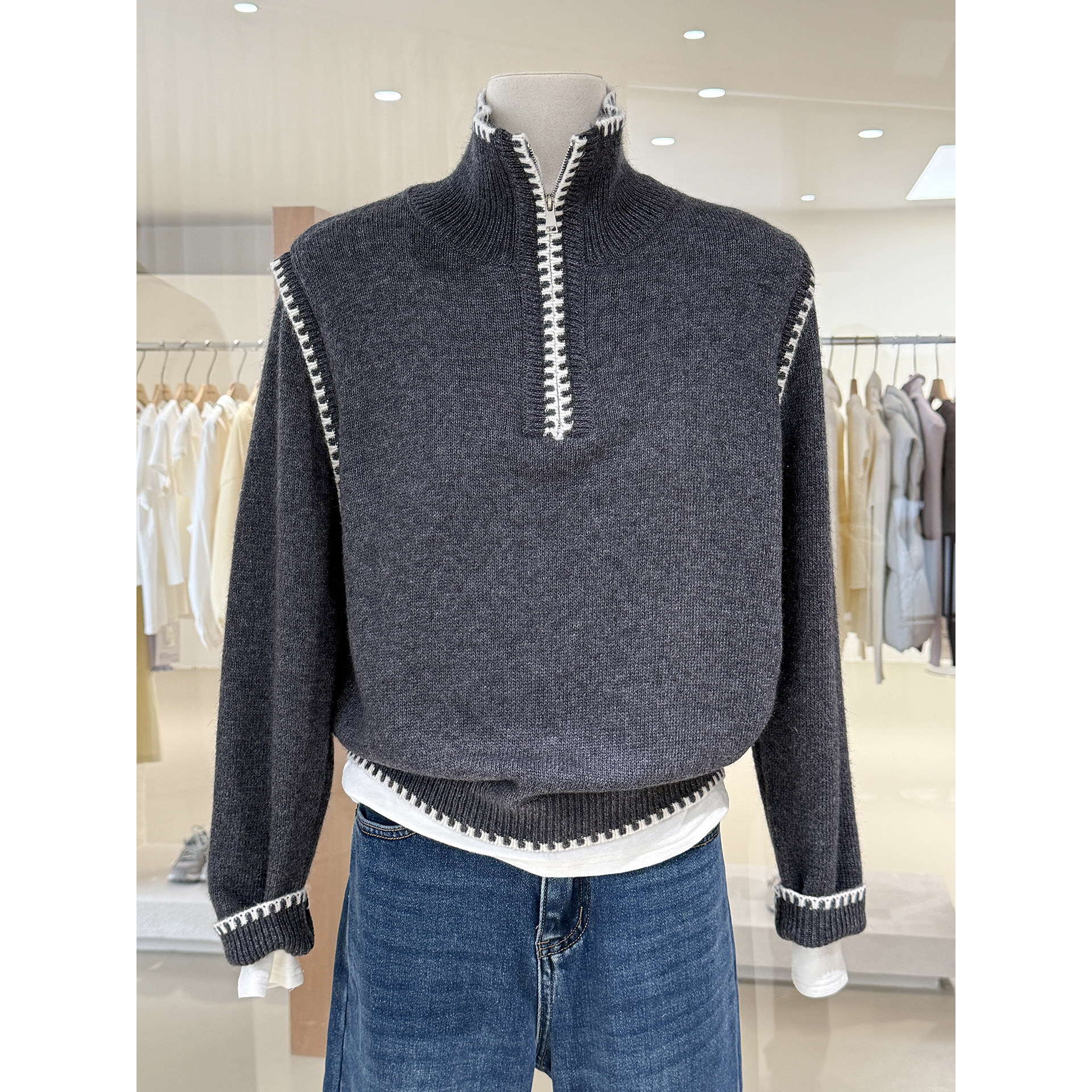 韩版层次感撞色设计半拉链立领毛衣女装秋冬新款洋气博主感针织衫