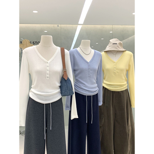 入秋搭档~纯色基础款半扣V领长袖针织衫2025柔软又舒适淡人系上衣