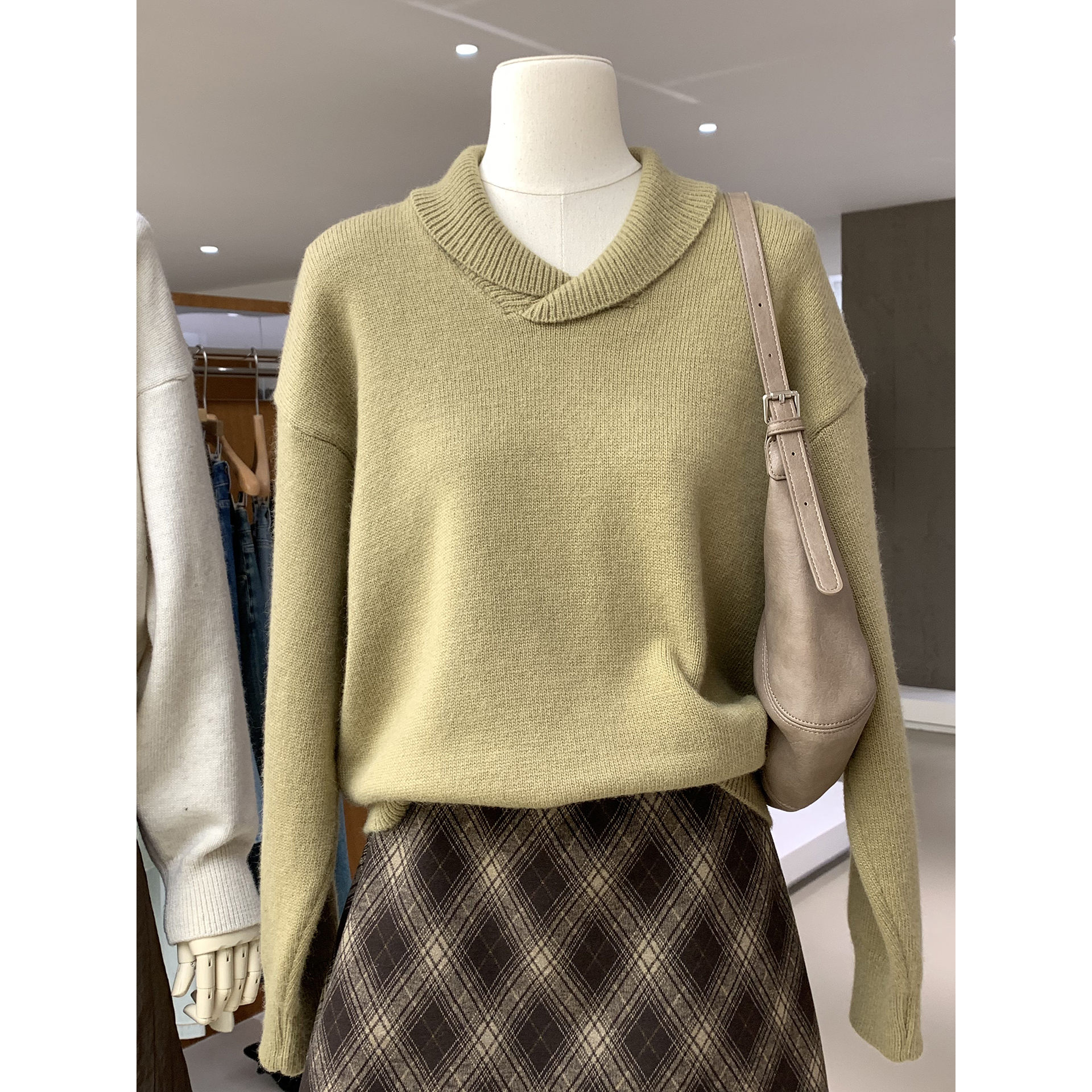 文艺甜美宽松版青果领毛衣针织衫