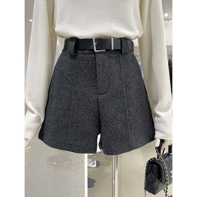 韩版利落有型高腰A字毛呢短裤