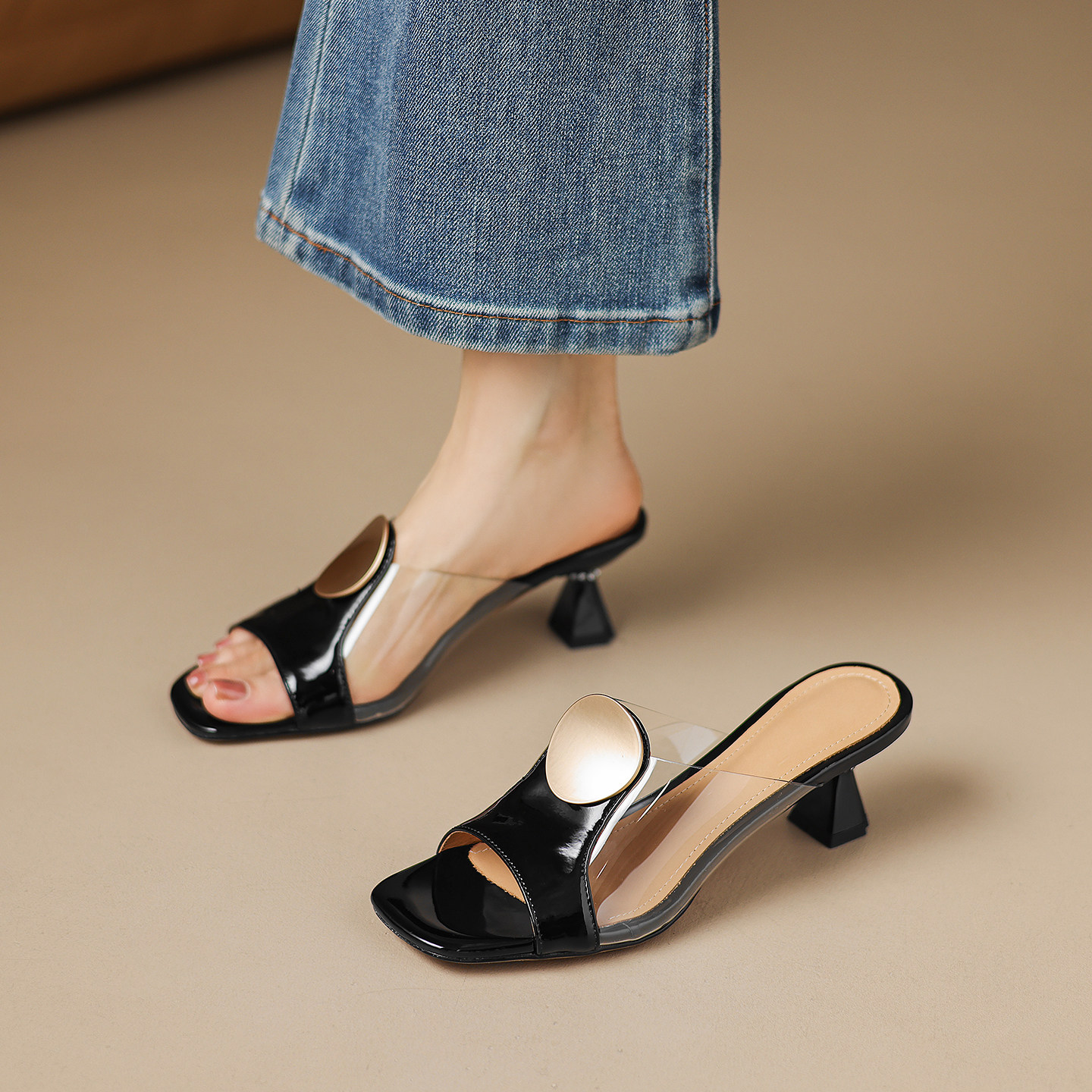 牛漆皮5cm高跟法式简约露趾凉鞋女夏季外穿粗跟百搭气质凉拖鞋
