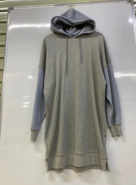万斯日单拼接宽松连帽卫衣裙  浅灰色拼接雾蓝色 毛圈纯棉面料
