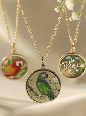 千族银 定制高档镀金珐琅圆牌项链小众国潮动物鸟吊坠配饰