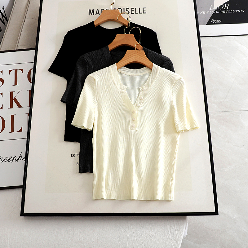 鲜衣彩套头圆领百搭小香风针织衫