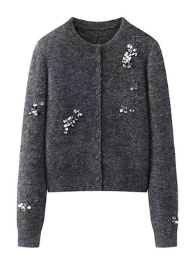 艾系の2026春季新款时尚百搭重工亮片钉珠单排扣针织开衫女小上衣