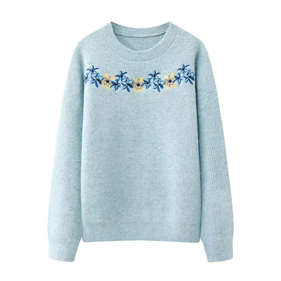 阔系の浅蓝色刺绣圆领套头毛衣女2025秋冬新款软糯针织衫长袖上衣