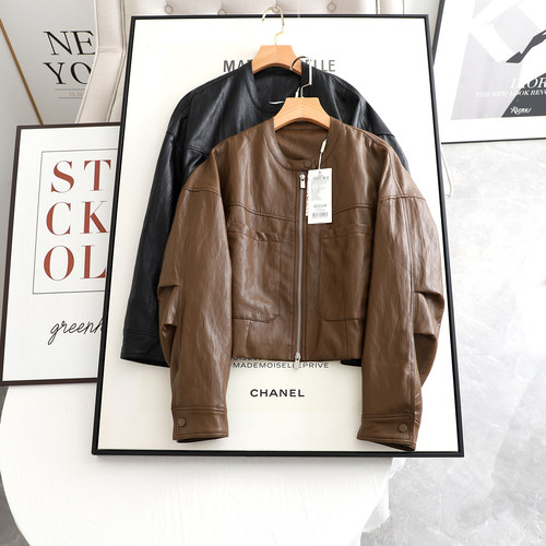 伊系の2026春季新款高级感设计时尚百搭短款夹克拉链皮衣短外套女