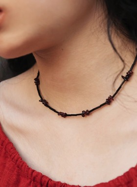 小众设计石榴石黑玛瑙锁骨链