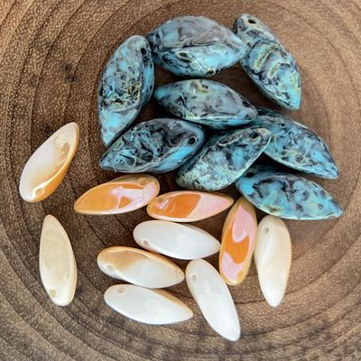 捷克珠扭纹花瓣单孔diy手工饰品