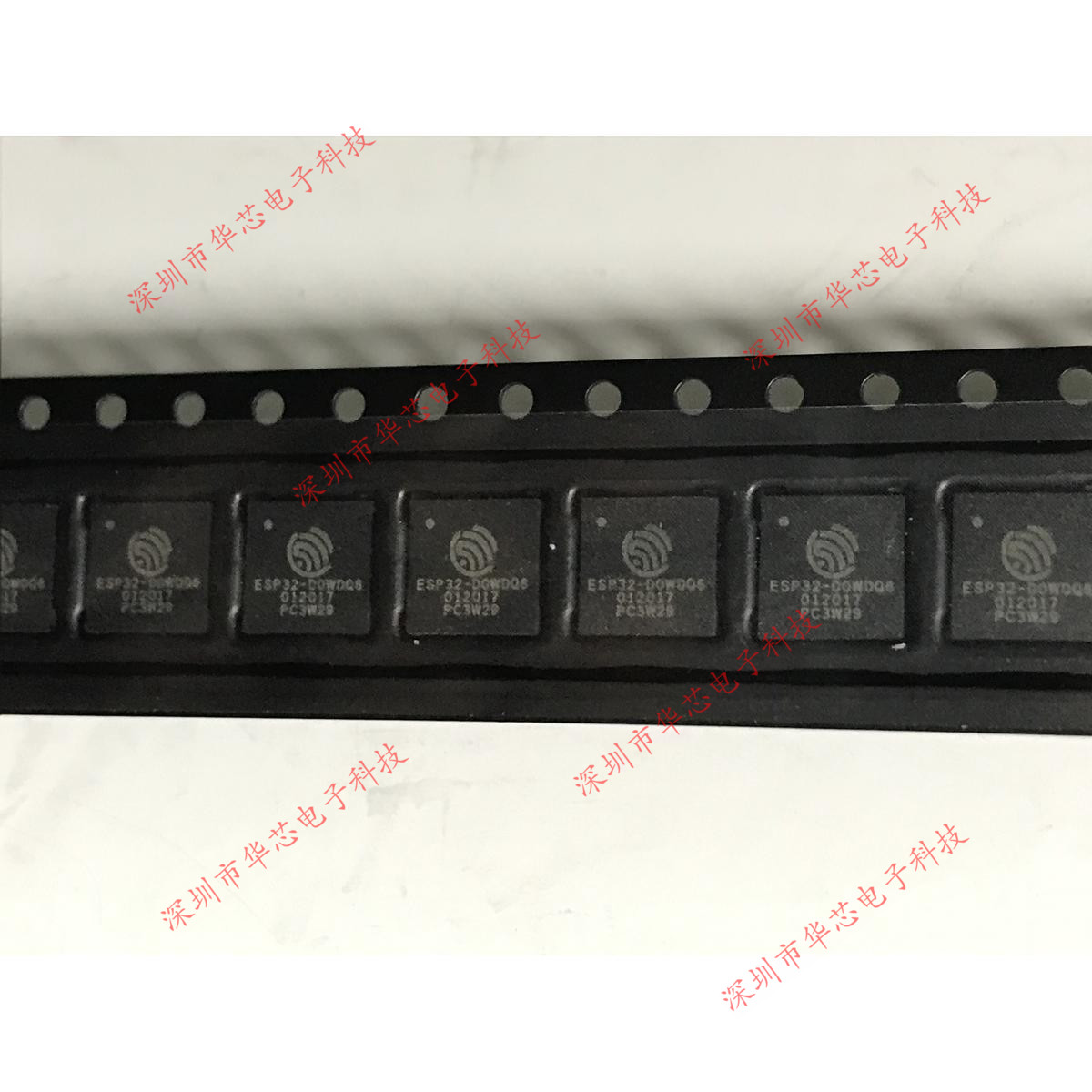 ESP32-D0WDQ6 QFN48 WiFi-蓝牙二合一无线收发芯片 全新原装正品
