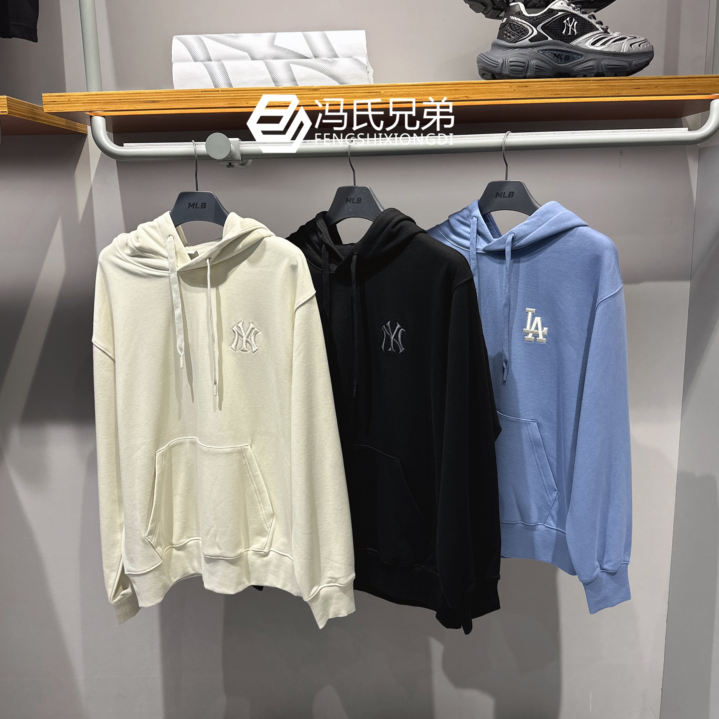 MLB时尚情侣大标老花复古连帽衫