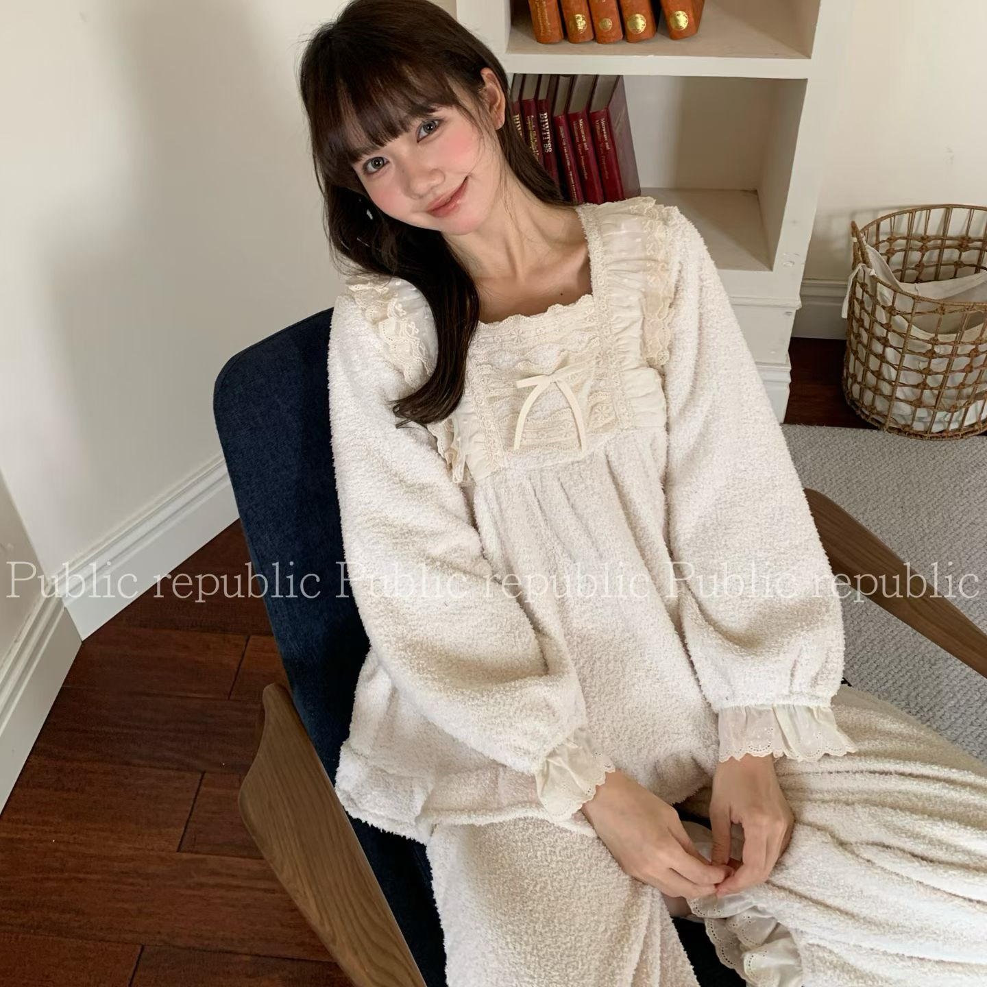 Public republic韩国冬季保暖加绒甜美法式宫廷风蕾丝花边家居服