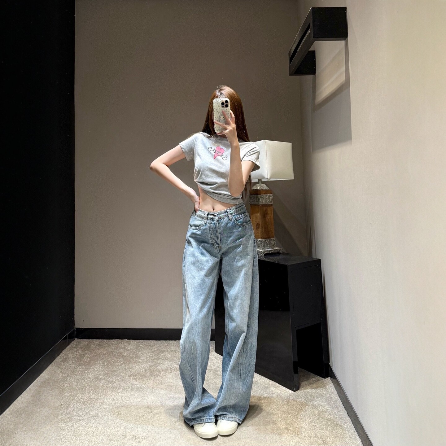 大王破洞蓝色休闲弯刀牛仔裤女