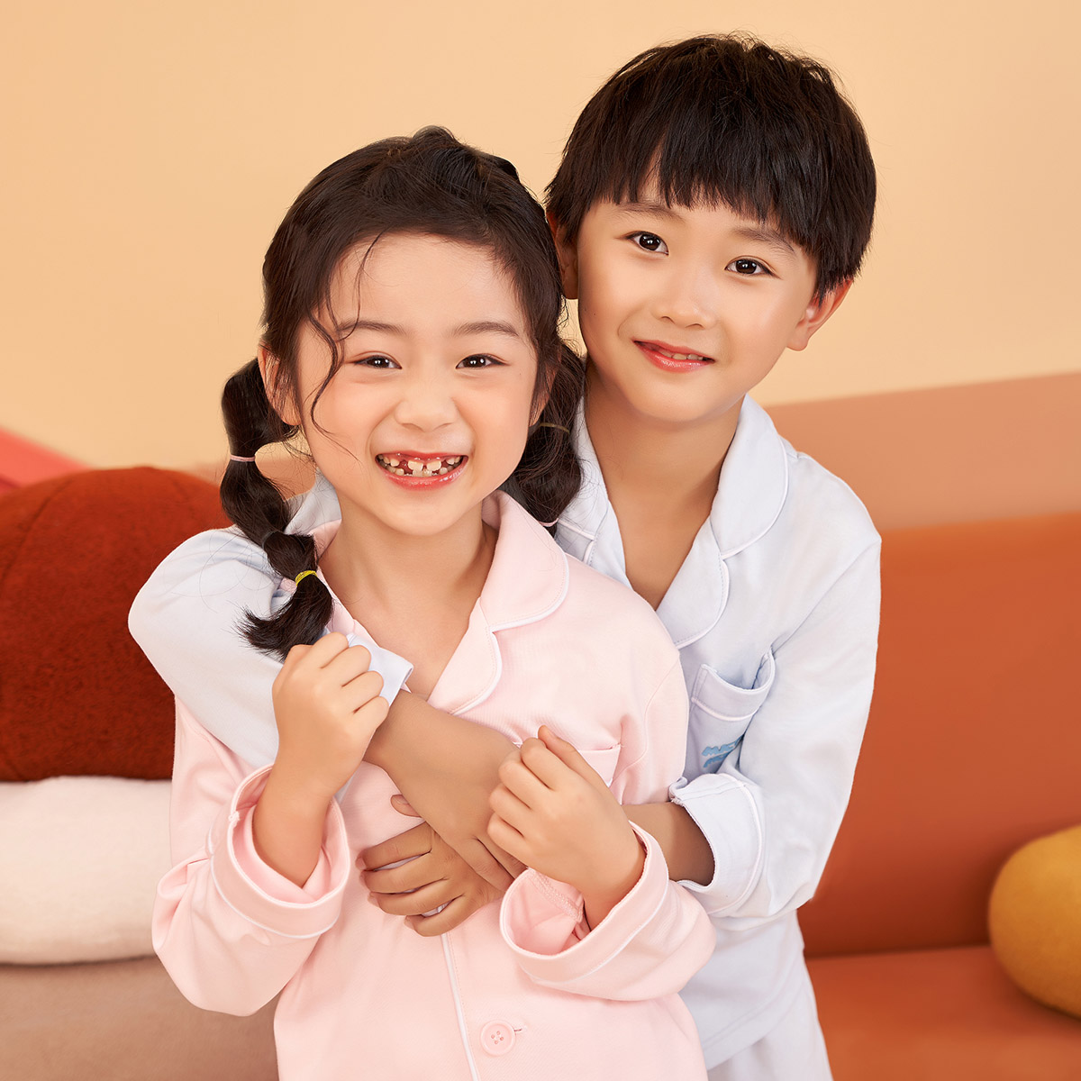 迪士尼男孩女孩家居服新疆长绒棉儿童全棉长袖睡衣冬三枪内衣新款