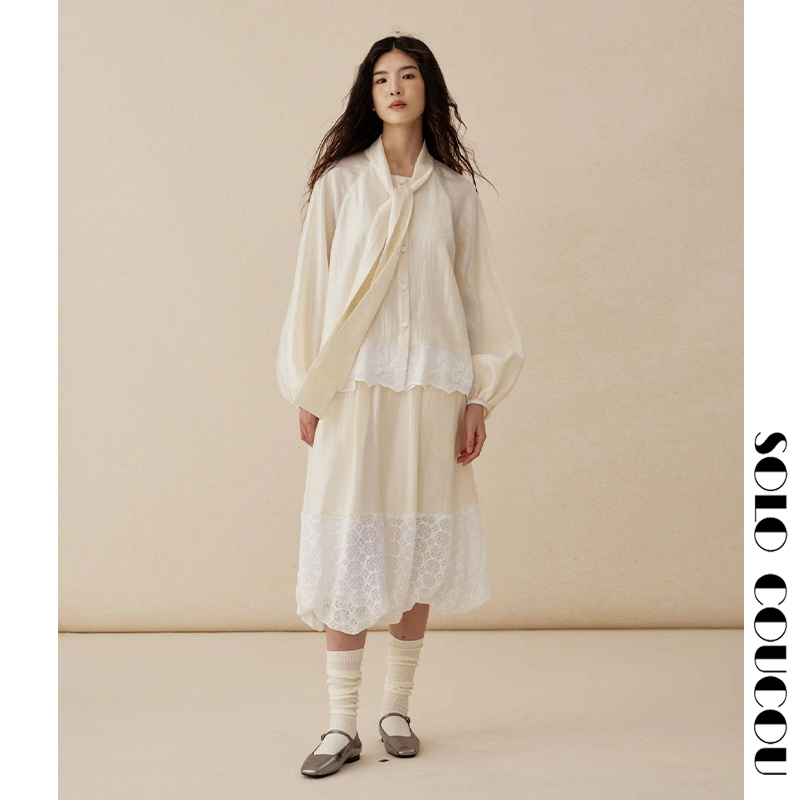 SoloCoucou索乐奶黄色醋酸拼接蕾丝松紧腰蛋挞半裙 售罄不补