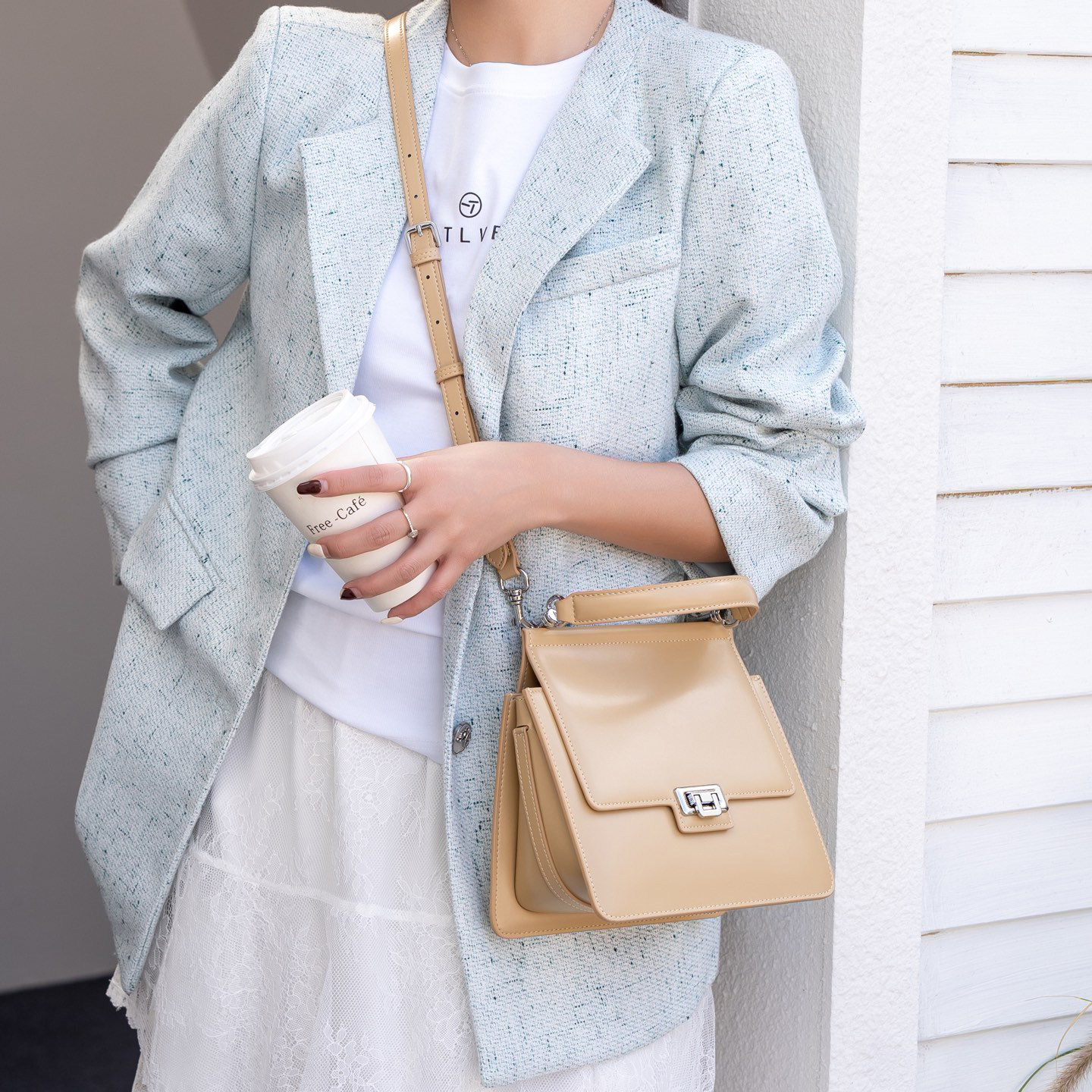 品牌小众简约真皮通勤包包2025春流行高级感时尚百搭斜挎小方包