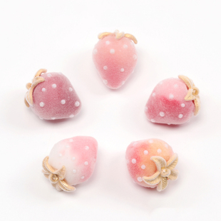 日本进口原创全色秋冬植绒草莓吊坠 软糯日系DIY手作饰品配件材料