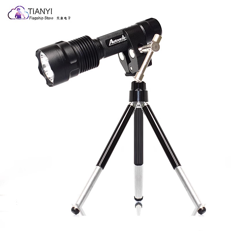 铝合金户外多尺寸便携式手电筒