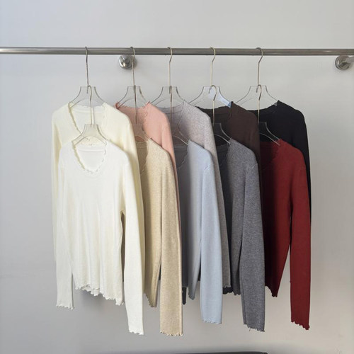 韩系简约多色入！2025秋款亲肤软糯木耳边设计百搭显瘦打底针织衫