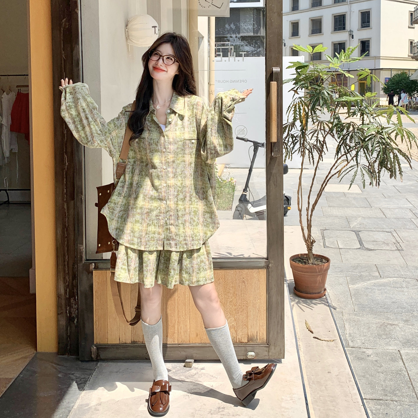 绿色格纹长袖衬衫套装裙女2025春秋新款法式漂亮宽松半身裙两件套,女装套装/套裙,芭图娜