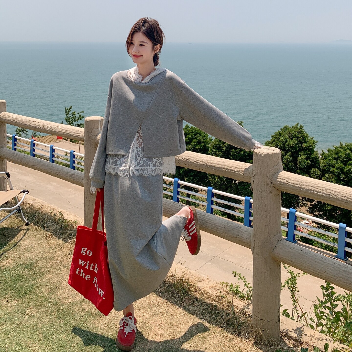 灰色韩系不规则卫衣套装裙女2025秋季新款蕾丝打底衫半身裙三件套,女装套装/套裙,芭图娜