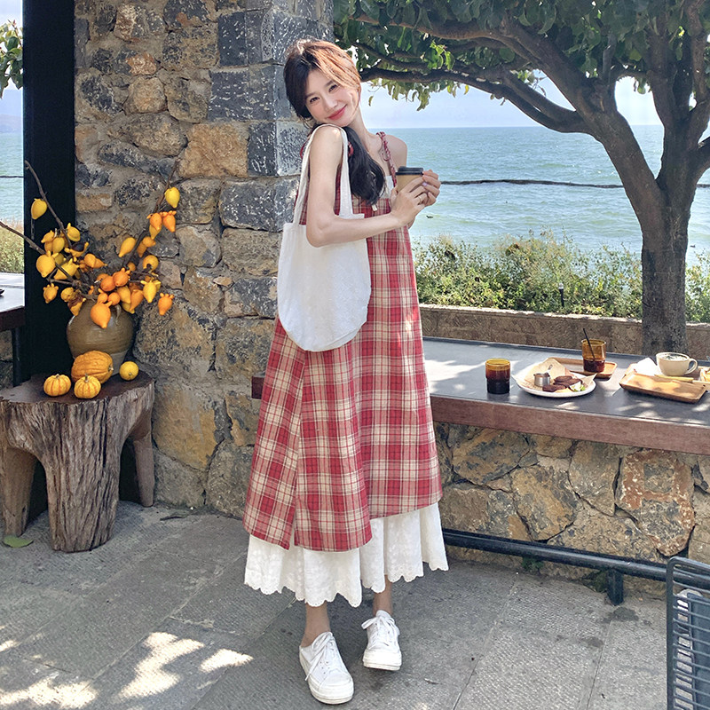 设计感甜美减龄蕾丝拼接格子吊带长裙夏季新款假两件显瘦连衣裙女,女装连衣裙,芭图娜
