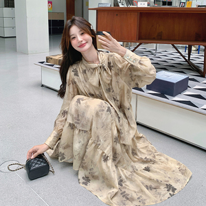 法式连衣裙松弛感女2025新款春秋轻熟风宽松复古优雅长袖设计感裙图片