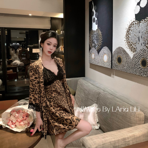 LAria御姐爱豹纹 性感冰丝吊带睡裙辣妹露背睡衣女睡袍带胸垫纯欲