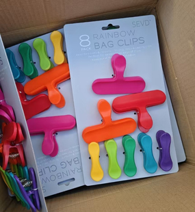 彩色夹子一卡B1 塑料家用食品夹子 427 英国单 外网29.95美刀