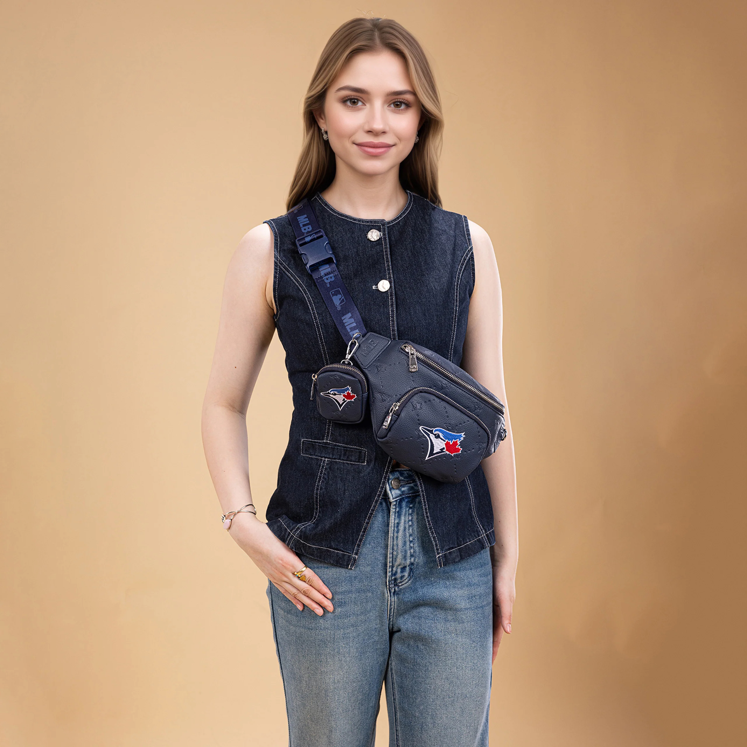 孤品外单胸包腰包蒙大拿Toronto Blue Jays Fanny  多伦多蓝鸟队