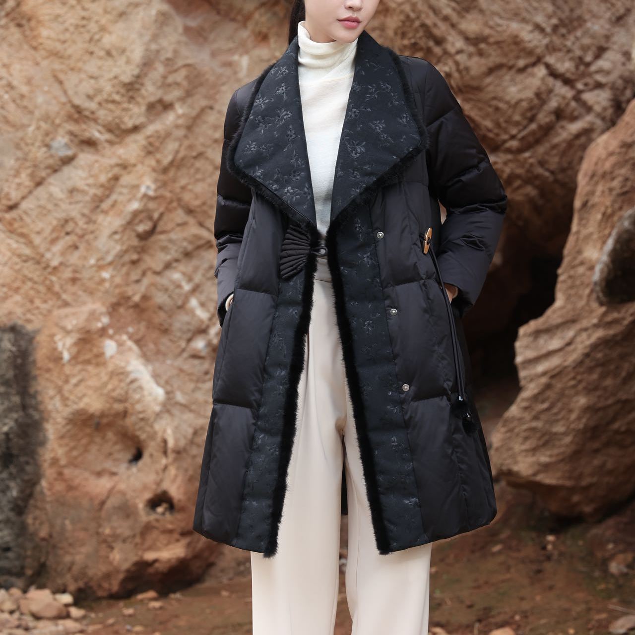 【花花推荐】淑女风翻领羽绒服女HC1657