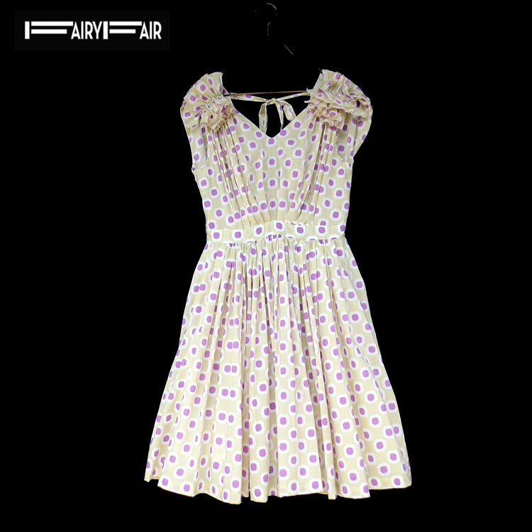 全棉碎花性感系带大摆连衣裙