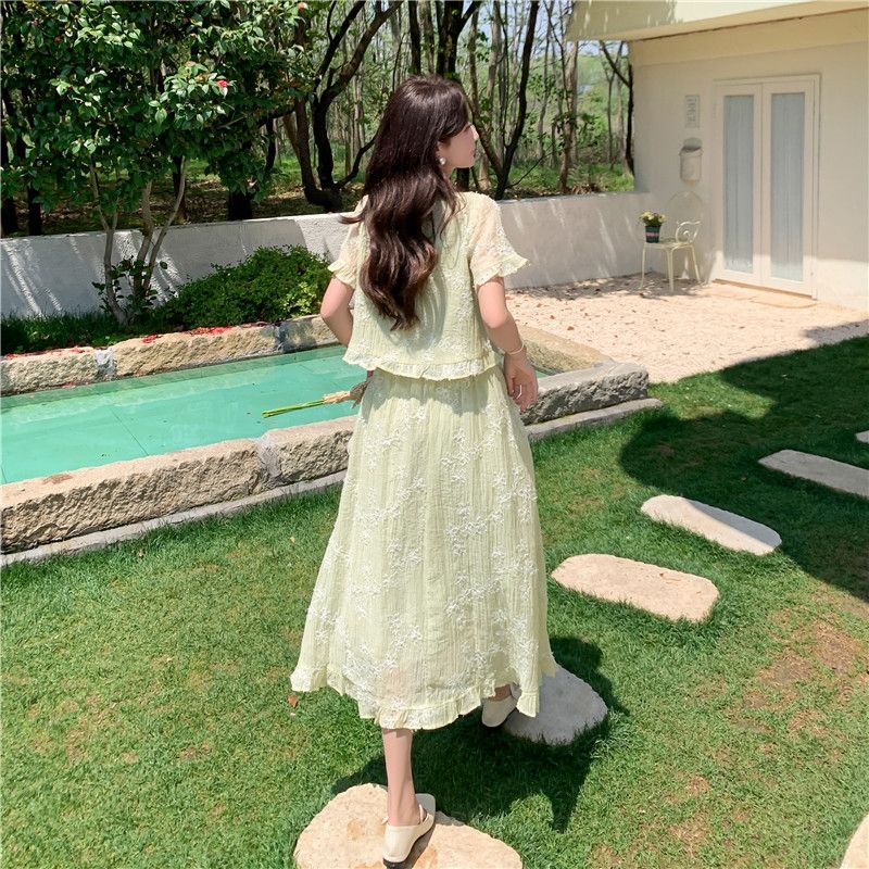 绿色新中式套装裙女夏2025新款国风显瘦刺绣木耳边宽松清新两件套